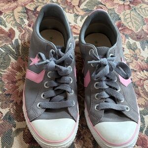 Converse size 8.5 women’s grey and pink suede